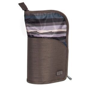 Lug Make Up Brush Canoe Painted Pearl